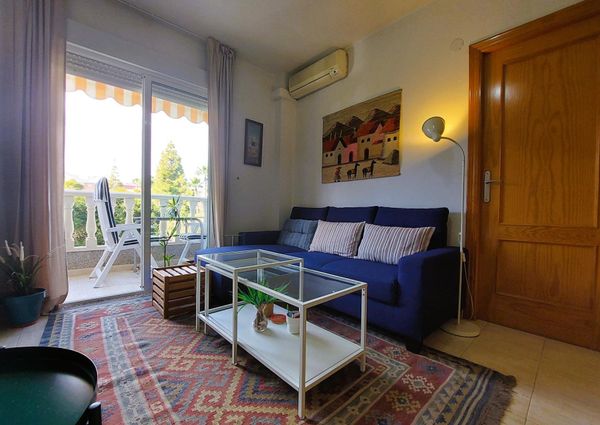 Apartamento 2 dormitorios con piscina al lado del mar