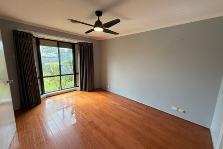 7 Greenhill Rise, Hampton Park VIC - Photo 3