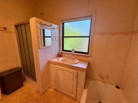 3 Bedroom Family Home - Photo 4