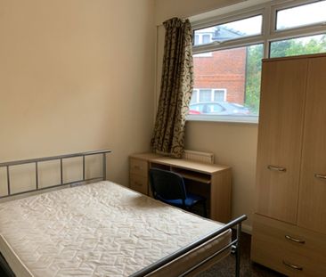 Kitchener Street, Huntington Road - P1098 - Photo 3