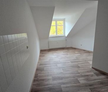 Helle, neu renovierte 3-Raum-Wohnung in zentraler Lage! - Photo 1