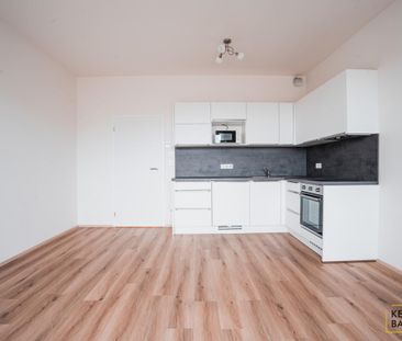 Pronájem bytu 1+kk 30 m2 - Fotografie 2