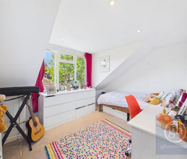 4 bedroom detached bungalow to rent - Photo 3