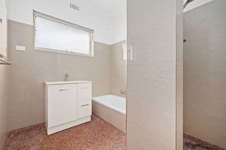 Comfortable 3 Bedroom Home! - Photo 3
