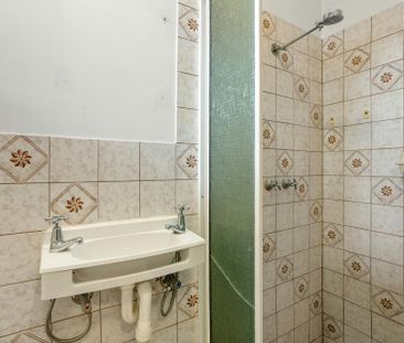 Relaxed Mandurah Living with Great Entertaining Space - Photo 6