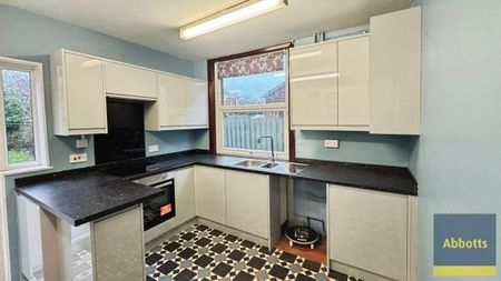 Clapgate Lane, Ipswich - Photo 3