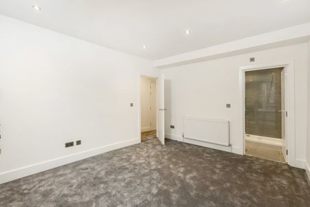 3 bedroom flat to rent - Photo 5