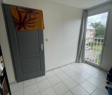 T1 bis non meublé avec terrasse à Ravine Vilaine - Fort de France - Photo 1