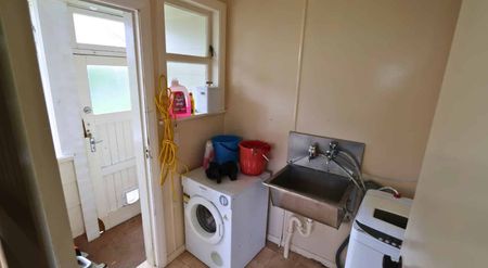 The Best Around - Photo 3