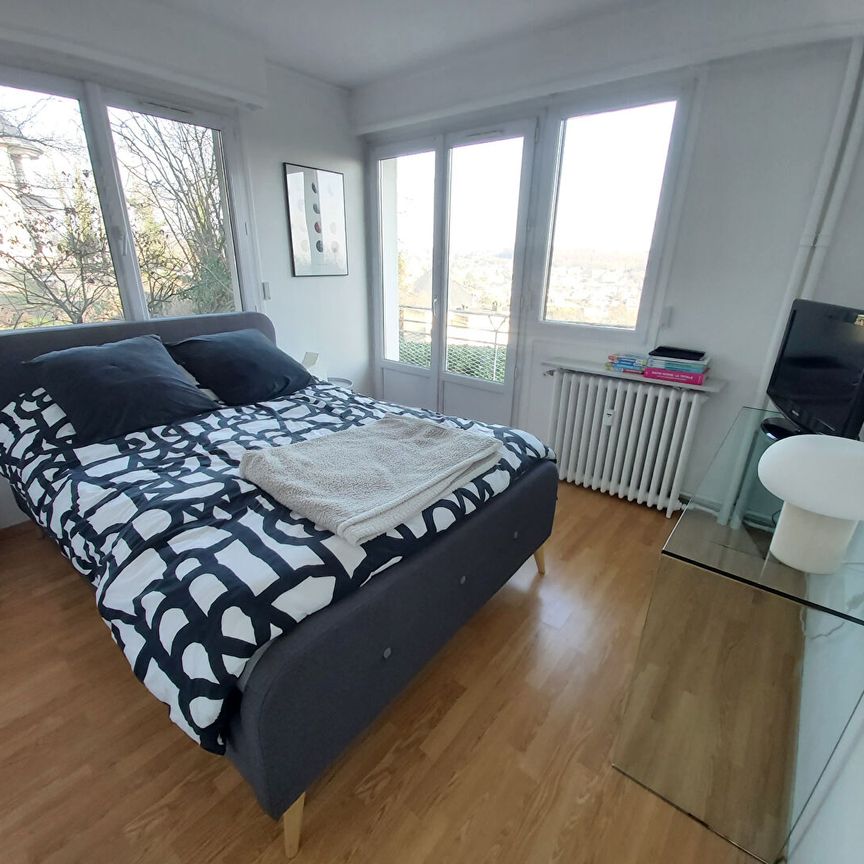 Location Appartement MONT SAINT AIGNAN - Photo 1