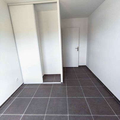 4 pièces - 79 m² - 2ème étage - Colocation non autorisée - Photo 1