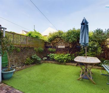 4 bedroom terraced house to rent - Photo 2