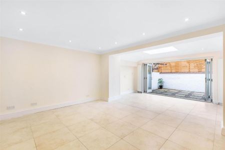 4 bedroom house to rent - Photo 2