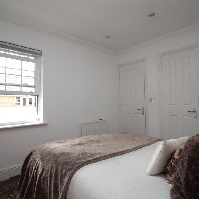 5 bedroom detached house to rent - Photo 1