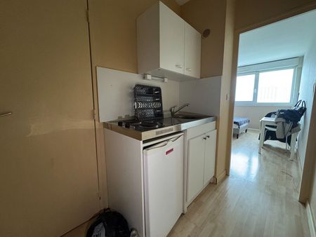 "LE SAVANT" - Location Appartement chambray les tours : 20.003 m2 - Photo 2