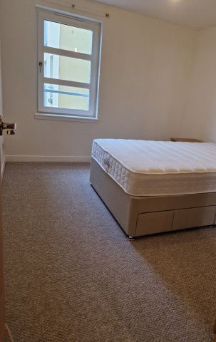 2 Bed Flat, Gylemuir Road, EH12 - Photo 5