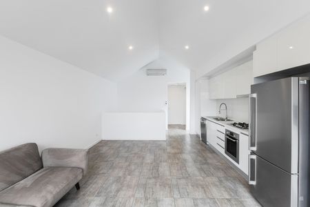 244A Union Street, Brunswick West VIC 3055 - House For Rent | Domain - Photo 2