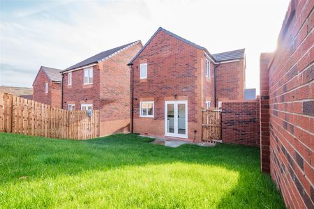 3 Bedroom House To Rent - Photo 2
