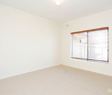 Beachside Unit&sol;Close to Everything&excl; - Photo 6