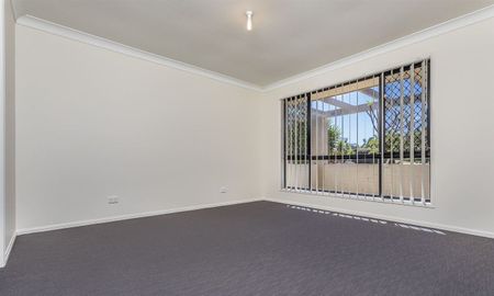 5 Albatross Close, North Lakes, QLD 4509 - Photo 4