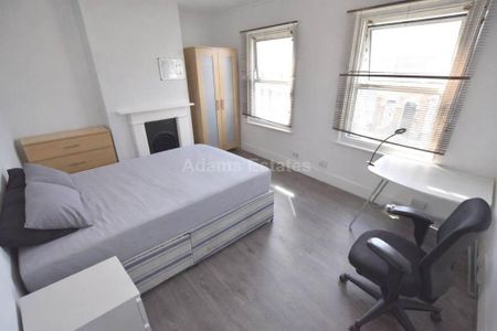 5 bedroom terraced house to rent - Photo 3