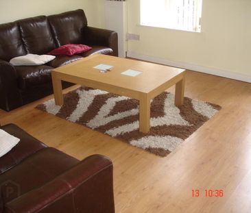 Flat 2, 455 Falls Road, All With En Suite Bathrooms, Belfast, BT12 6DD - Photo 1