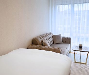 CENTRAL LOFT APARTMENT IN ZURICH NORTH - Photo 6