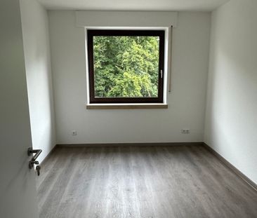 WG-Zimmer! – Sanierte 4-er WG sucht neue Mieter! - Photo 1