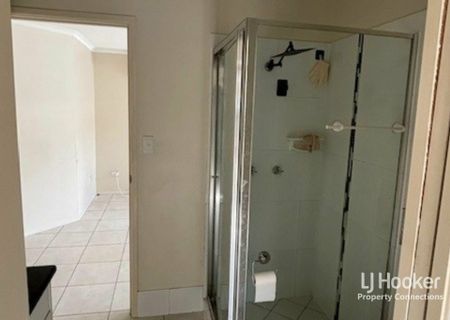 2 Bedroom Unit in Mango Hill - Photo 4