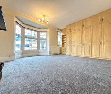 4 bedroom terraced house to rent - Photo 5