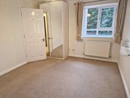 2 bedroom ground floor flat to rent - Photo 5