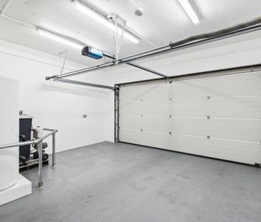 5 bedroom end of terrace house to rent - Photo 5