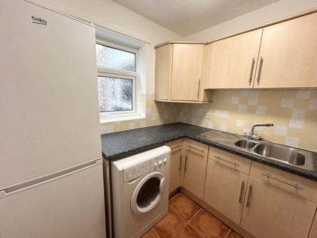 Meyrick Court, Bournemouth - Photo 2