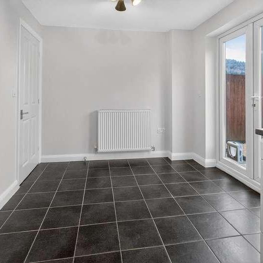 Maes Ifor, Taffs Well, CF15 - Photo 1