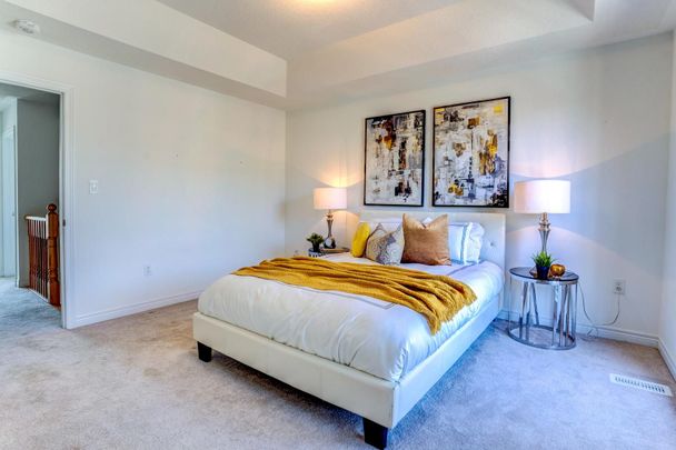 For Lease - 41 Steamboat Way, Whitby, Ontario - Photo 1