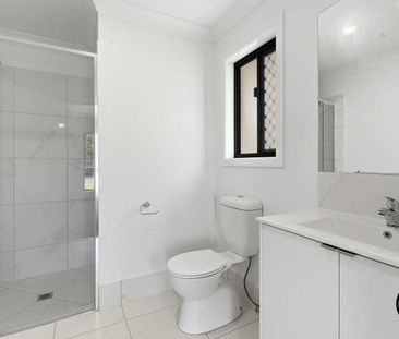 🌿 Stylish & Brand New – Move Into Your Modern Dakabin Home! - Photo 2