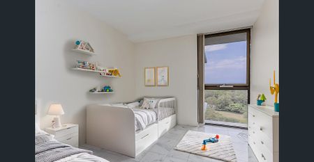 Immaculate apartment adjoining the Coolangatta Tweed Golf Course with 180° Ocean Views from Coolangatta to Fingal. - Photo 5