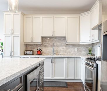 For Lease - 8 Bannister Crescent Unit# Upper, Brampton, Ontario - Photo 4