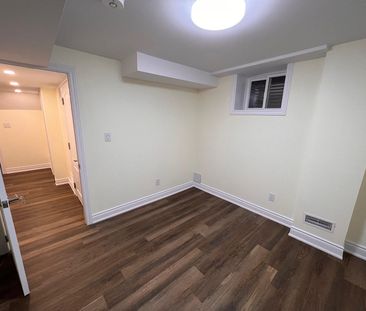 For Lease - 2164 Eighth Line Unit# Bsmt, Oakville, Ontario - Photo 2