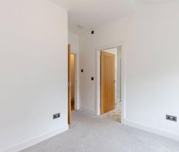 3 bedroom apartment to rent - Photo 6