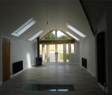 3 bedroom terraced house to rent - Photo 2