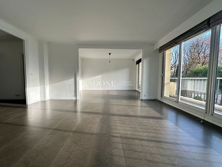 Location Appartement 6 pièces 154,40 m² à Neuilly-sur-Seine - Photo 4