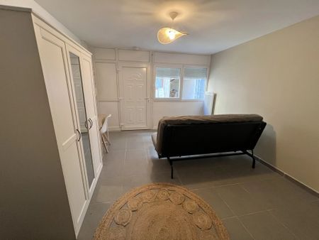 Location Appartement 1 pièce 21m² VALENCE 26000 - Photo 2
