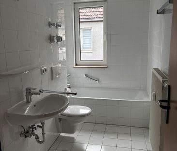 **2,5-Zimmer Wohnung im Dachgeschoss** - Photo 1