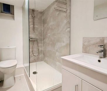 3 bedroom ground floor flat to rent - Photo 4