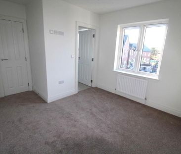 16 Oak Meadow Green, Newtownards, BT23 7JH - Photo 2