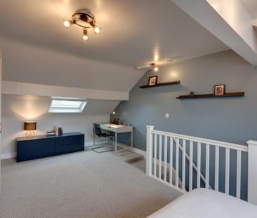 1 bedroom in a house share to rent - Photo 2