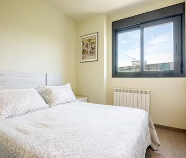 Plaça d'Europa, L'Hospitalet de Llobregat, Catalonia 08902 - Photo 4