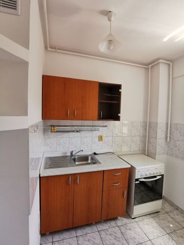 Garsonieră de închiriat, 50 mp, decomandată - Photo 3