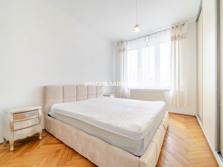 Wygodne mieszkanie w centrum z parkingiem. - Photo 4